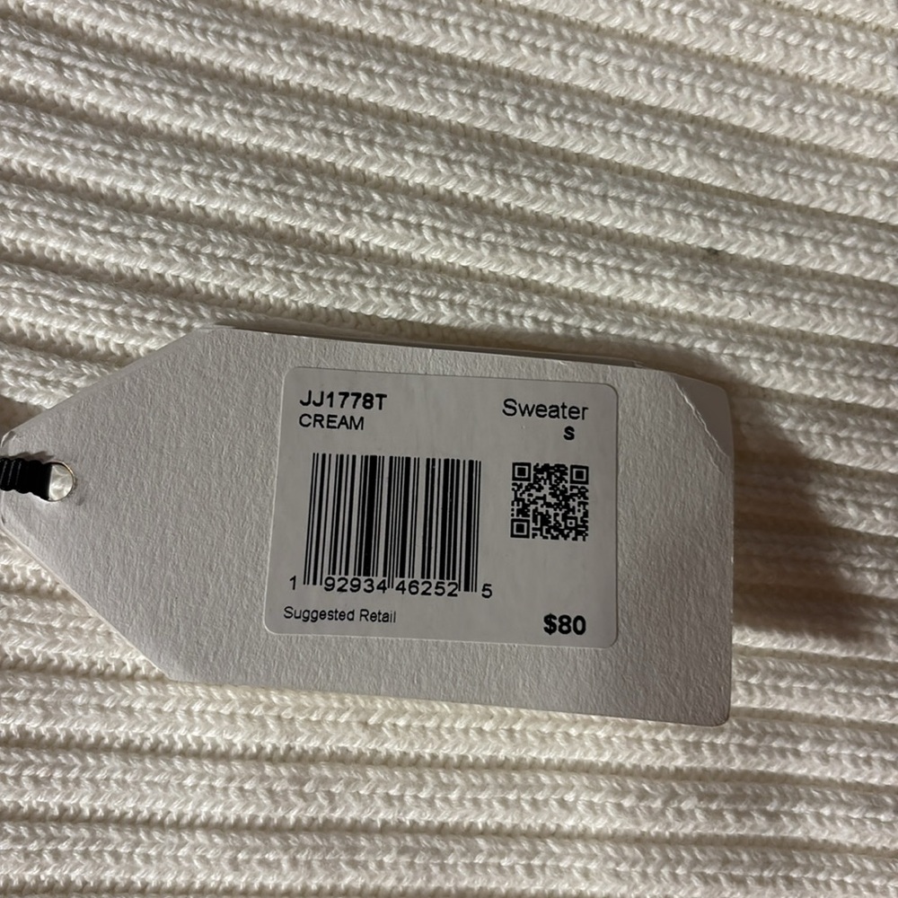 Cropped Ribbed Knit Sweater - Picture 2 of 4